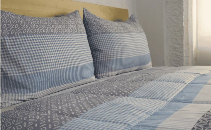 Couette Réversible 350 g/m² - CROW