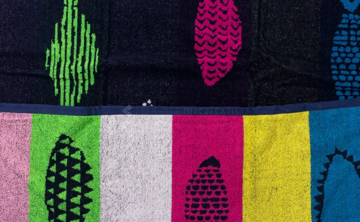 Jacquard Beach Towel 87 X 160 Cm FISH