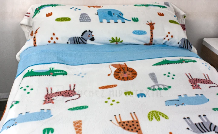 Conjuntos completos de lençóis de inverno coral para uma cama de 90 cm. DANÇA - ZOOLÓGICO